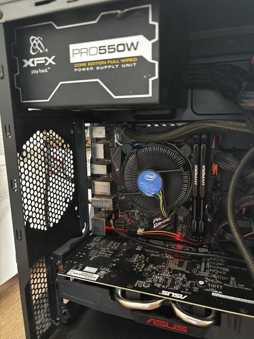 Calculator/PC Gaming• i7-6700K•Placa video 6Gb• 16Gb ram DDR4• SSD + 1Tb • GTX/RTX
