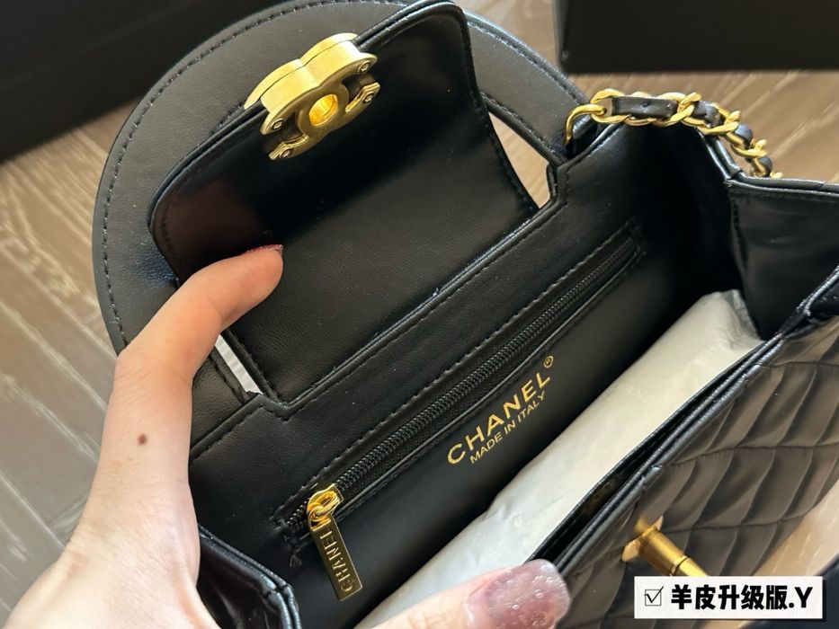 Geanta Chanel piele