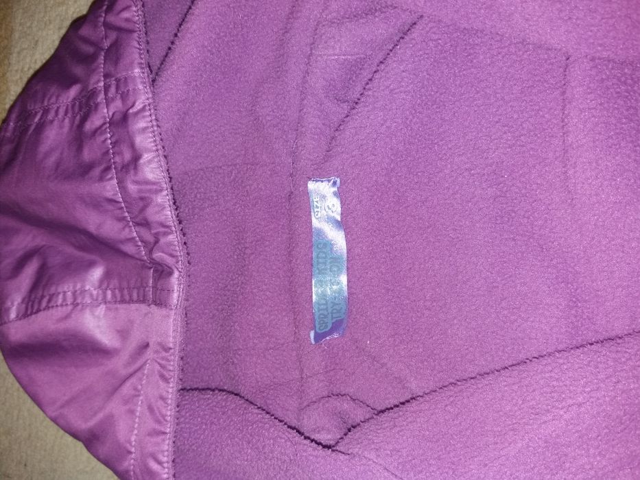 Кофта, куртки на девочку 3-4 г.