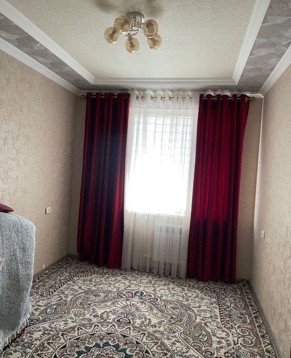 Navoiy Shahri Yangi hayot domidan uy sotiladi