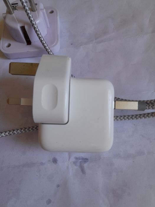 Зарядно за apple