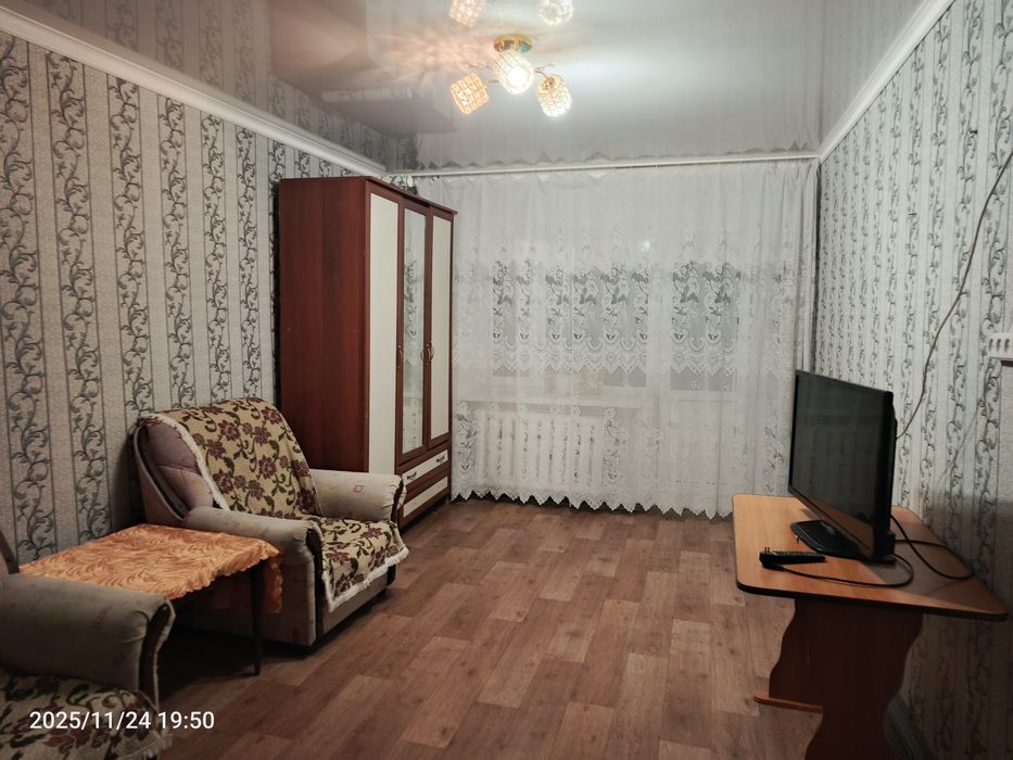 Сдам двухкомнатную квартиру на длительный срок по ул. Байсеитовой 2