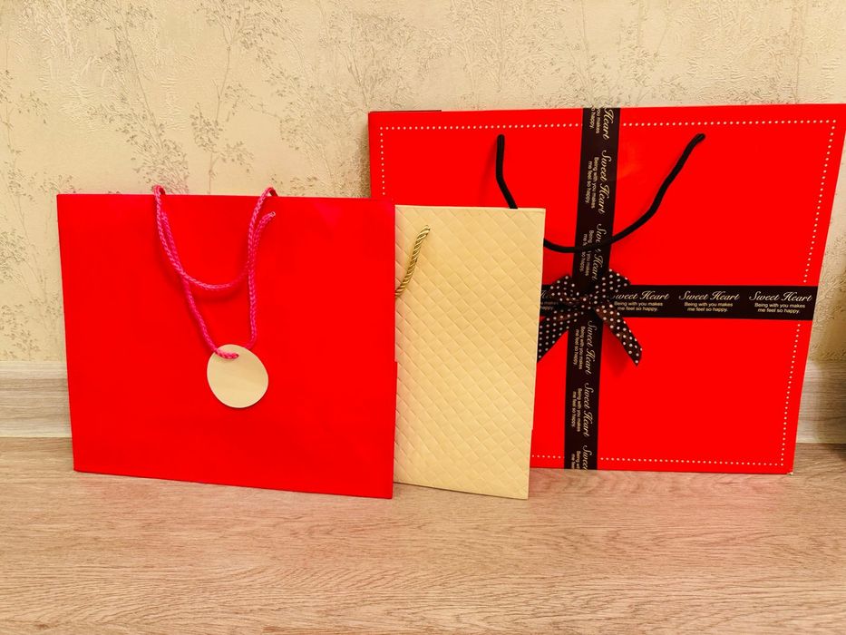 Подарочные пакеты от 200 то