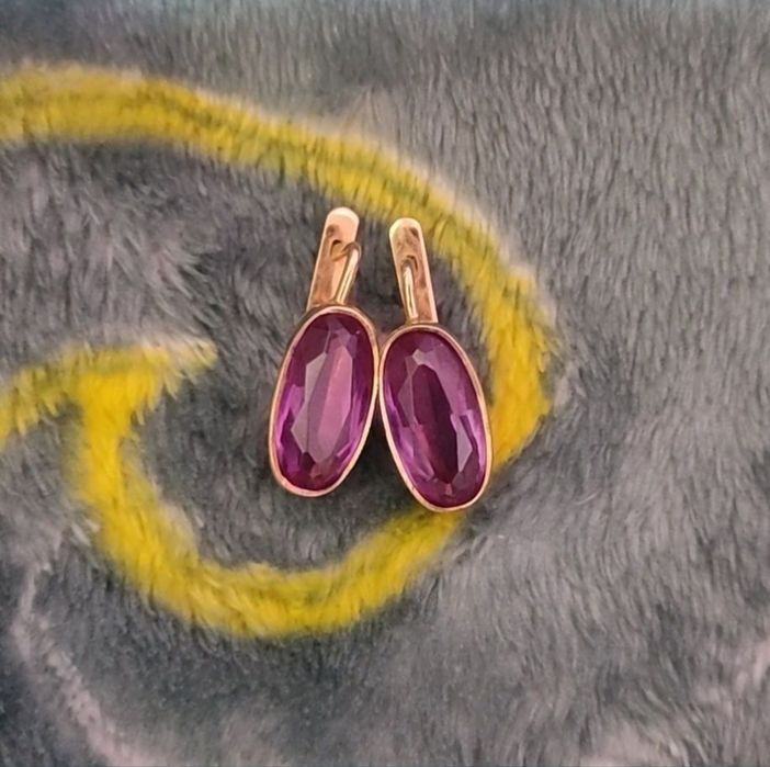 Предмет силы. Золотые серьги с аметистами