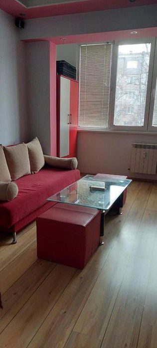 Дава се под наем Двустаен апартамент в София, Гоце Делчев - 70 кв.м за 650 € - Снимка #1