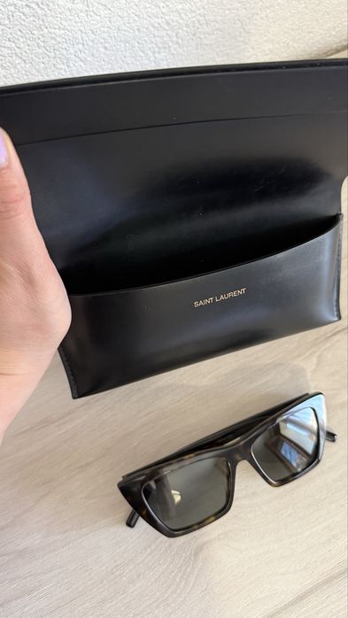 Оригинални слънчеви очила Saint Laurent