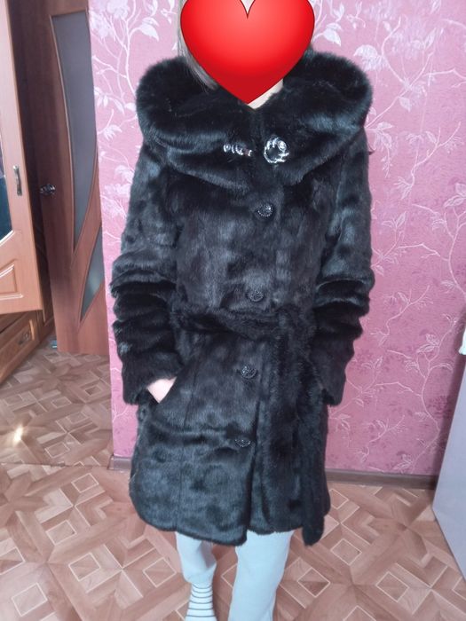 Продам шубу,пуховик