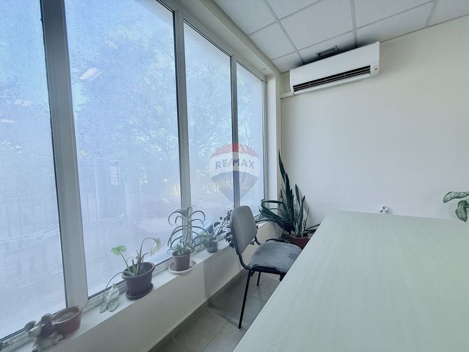 Търговско помещение на удобна локация за продажба , кв.Виница гр.Варн