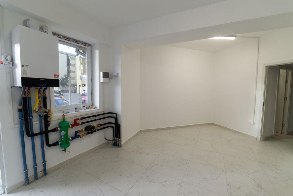 Spațiu comercial 122 mp STRADAL– ideal clinică / cabinete – lângă farmacie