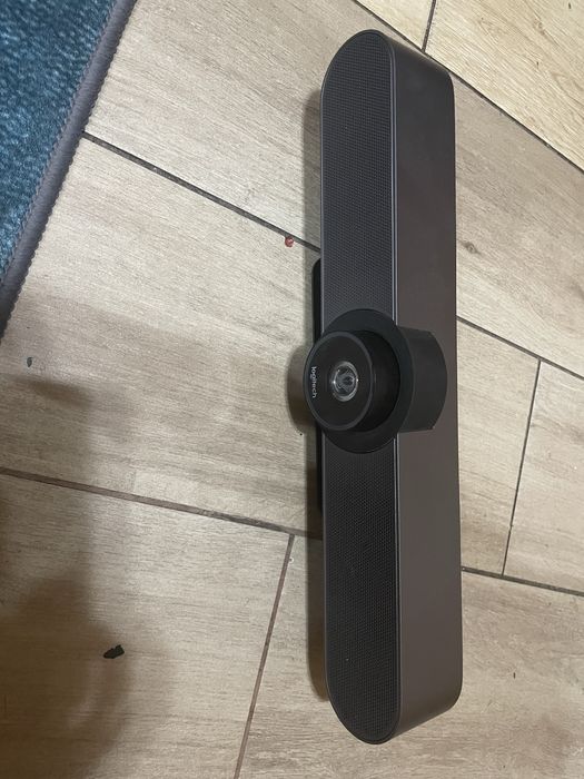 веб камера logitech Meetup