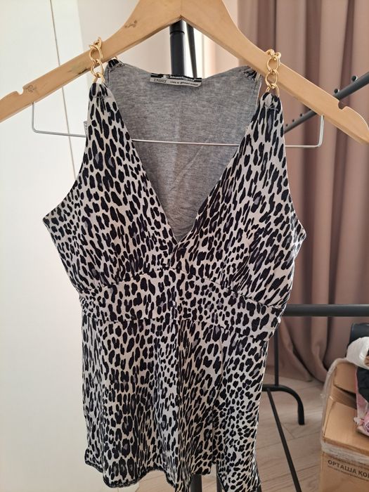 Продам женскую одежду 42-44р