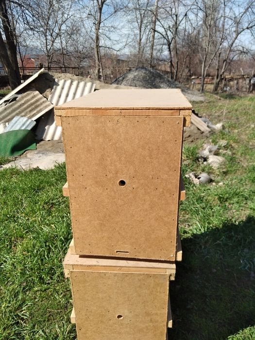 Пчелопакетники на семь рамок