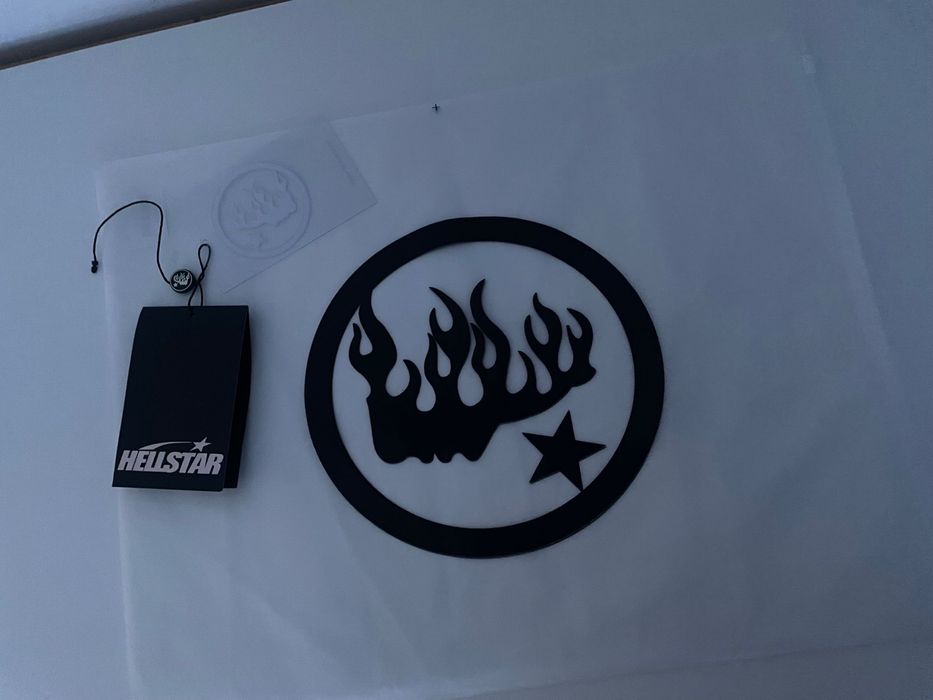 Hell star tricou