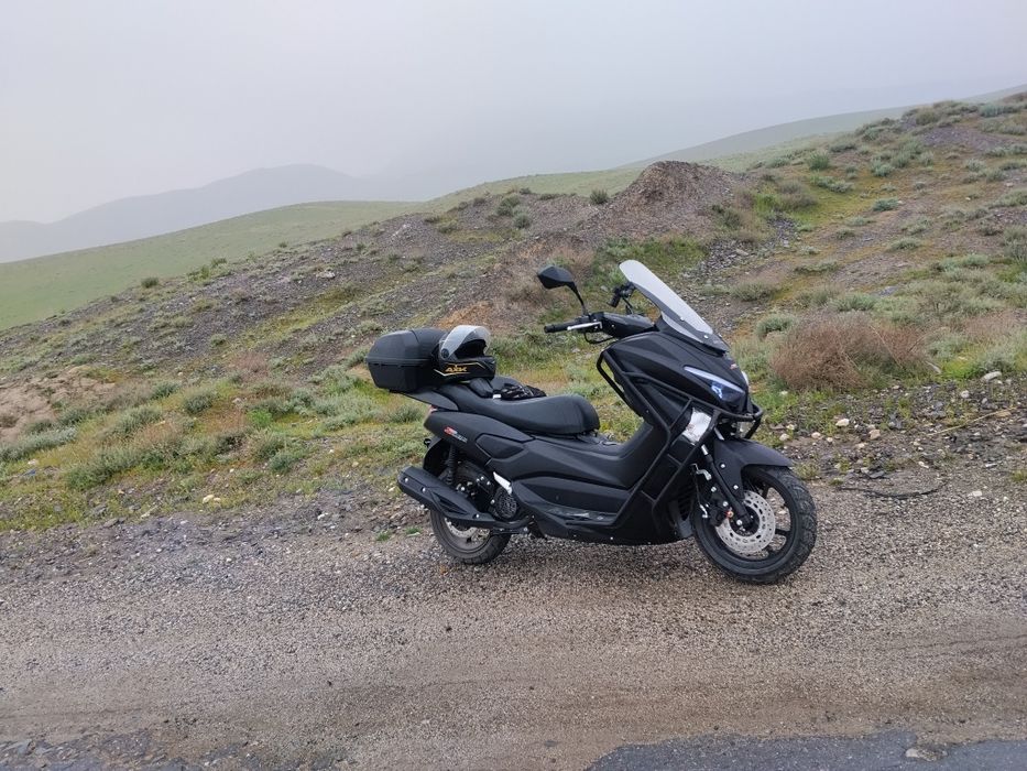 Skillmax N max skuter