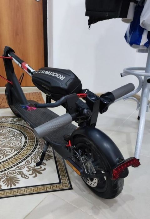 Продам электросамокат.