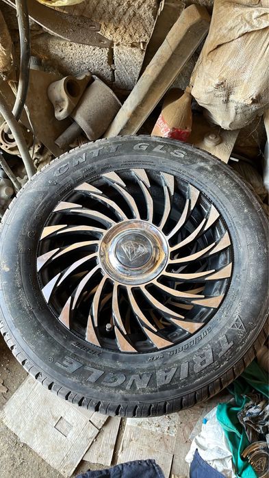 4титанкы покрышкымен