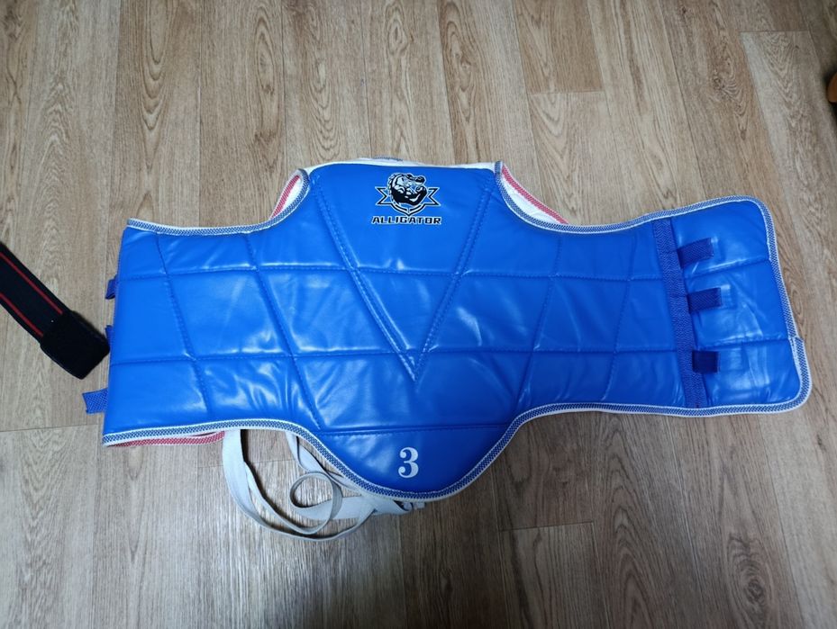 Продам экипировку для тхэквондо.