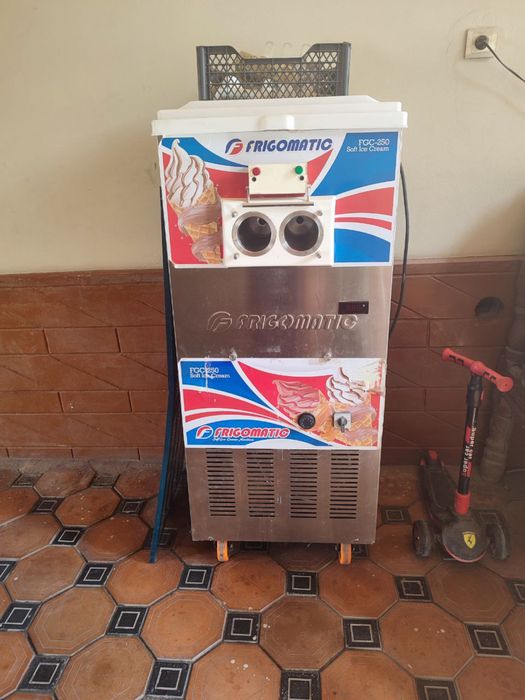 Frigomatic frezer sotiladi