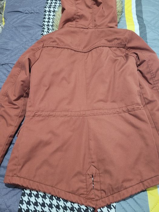 Дамско зимно яке