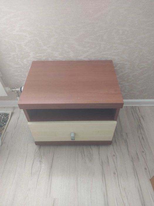 Тумбы прикроватные