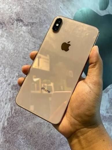 iPhone xs max ..