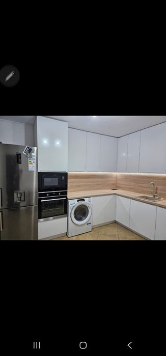 Proprietar, închiriez apartament cu doua camere, zona Modern