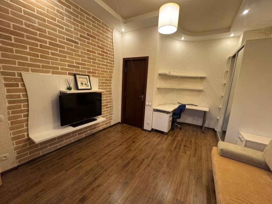 Аренда: 3-комнатная квартира бизнес-класса в центре | Алайский