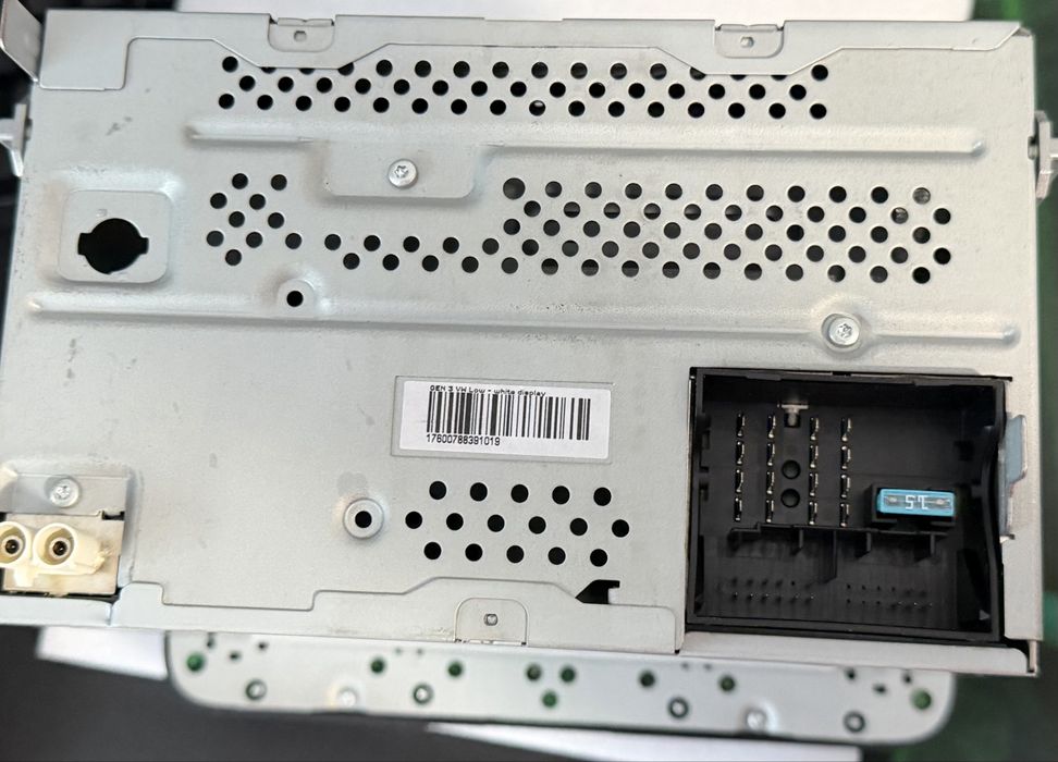 Radio CD original Volkswagen RCD310 – cod 1K0035186AN