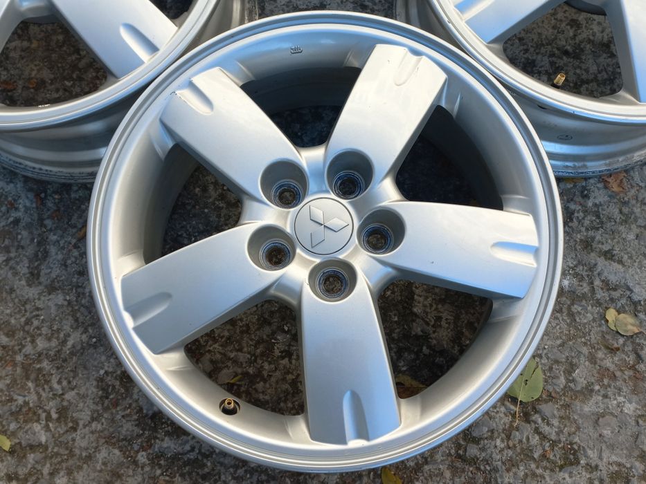 17 5x114.3 Mitsubushi Honda Hyundai Toyota Enkei 6.5j et38 Без Забележ