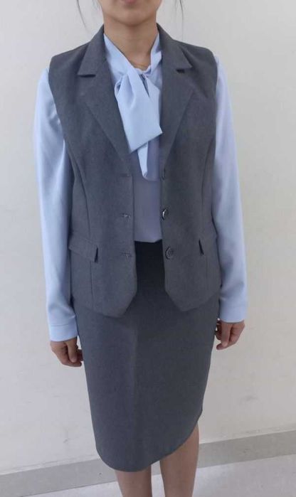 Деловой Костюм тройка женский