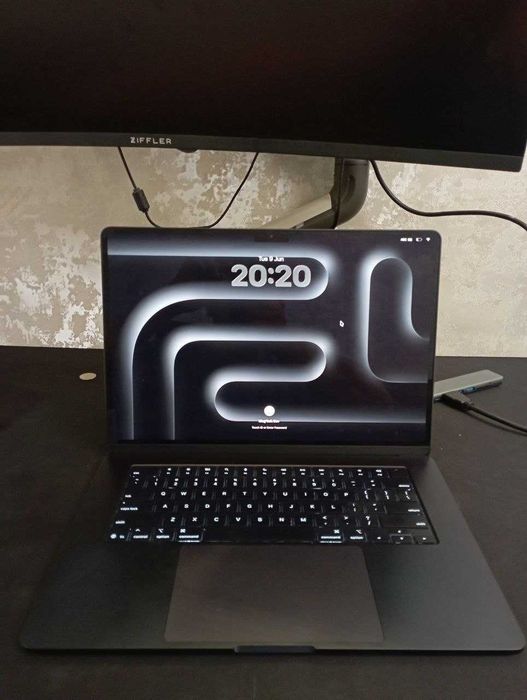 macbook air m4 256/16 15-inch