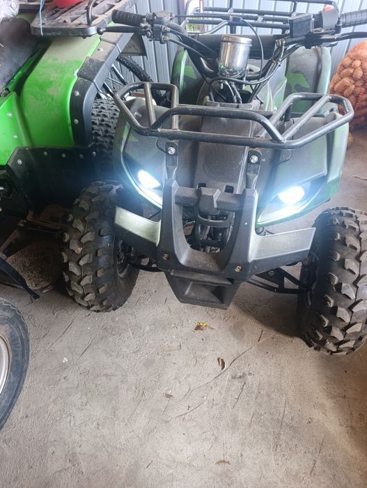 Se vinde ATV nou folosit maxim 20 km cu factura pt înmatriculare  preț 4500 Ron fix