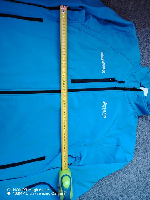 Две  мъжки якета