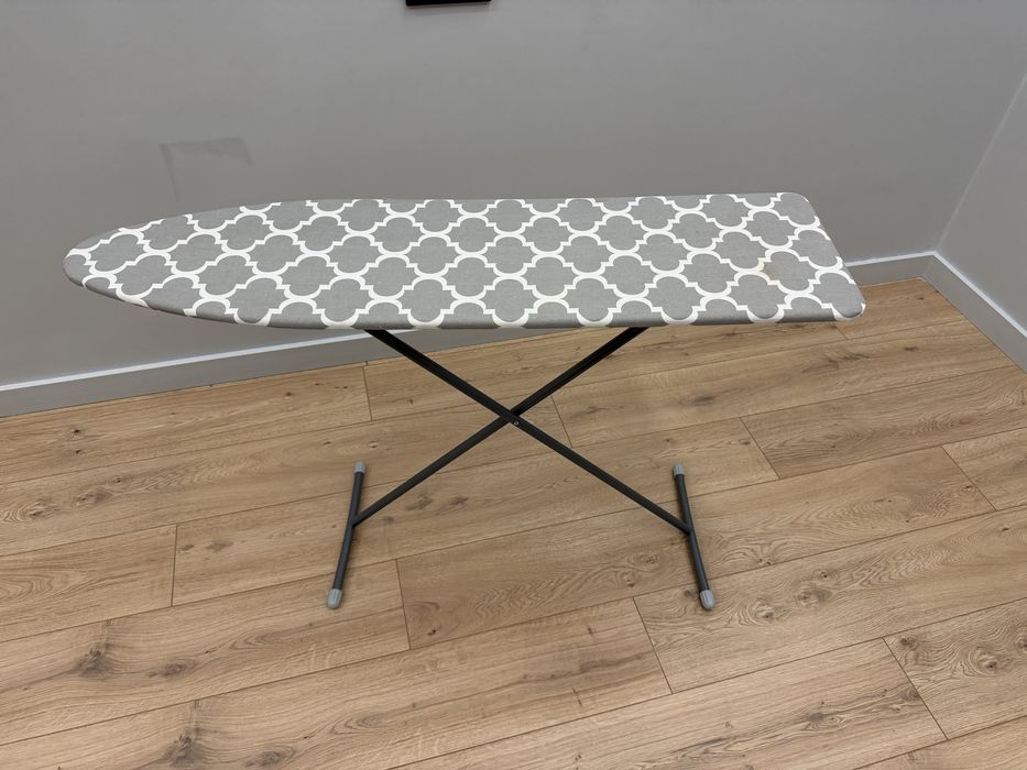 Срочно продам гладильную доску торг