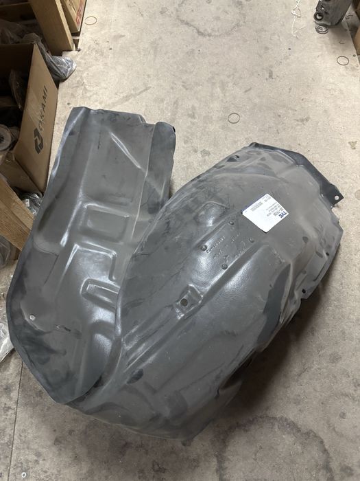 Подкрыльник передний левый es300-330