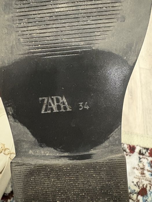 Сапожки Zara оригинал на девочку 34 размер