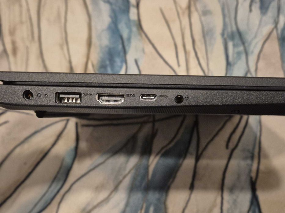 Laptop Lenovo V15 G2 IJL