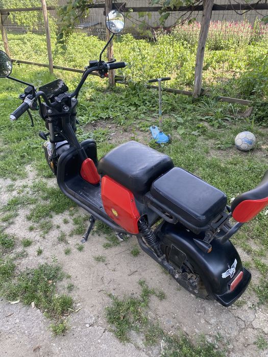 Vand scuter Electric