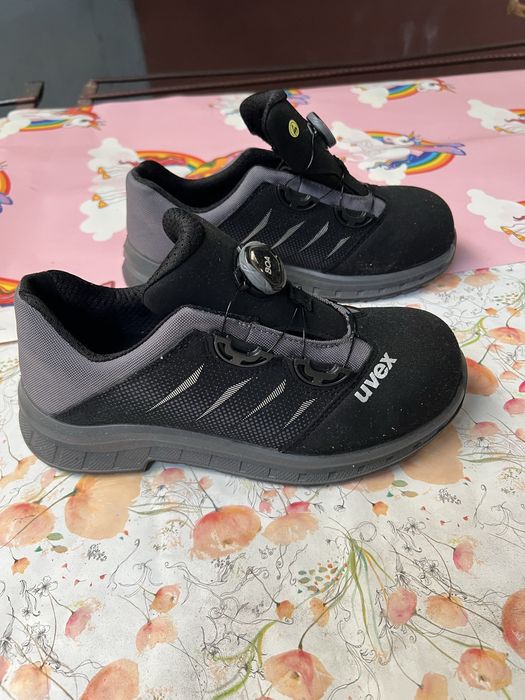 Vand pantofi protectie Uvex marimea 38 cu sistem de inchidere BoA