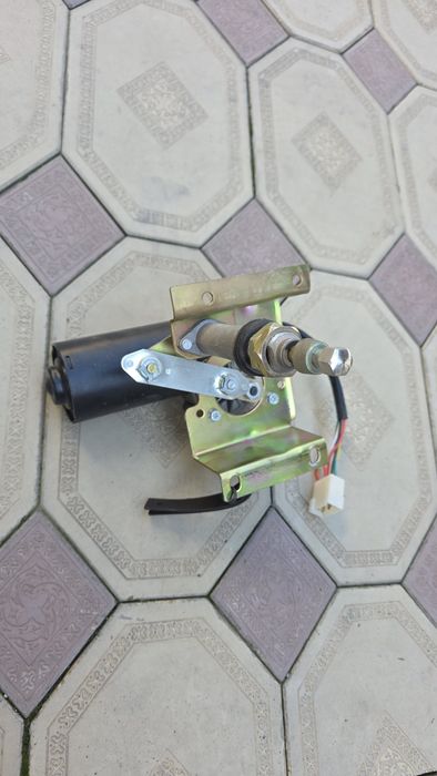 Мотор-редуктор стеклоочистителя ПАЗ правый