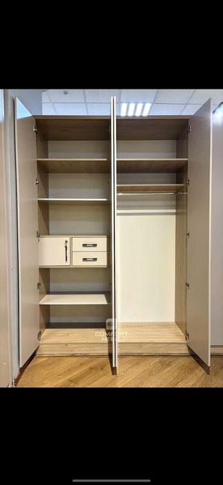 Распашной шкаф фабричный можно в рассрочку