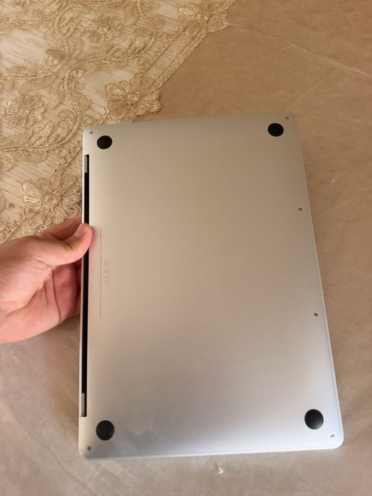 Продается MacBook m1 pro 16/512