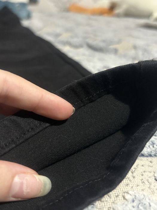 Продам женские черные джинсы