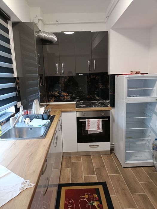 Inchiriez Apartament 2 camere