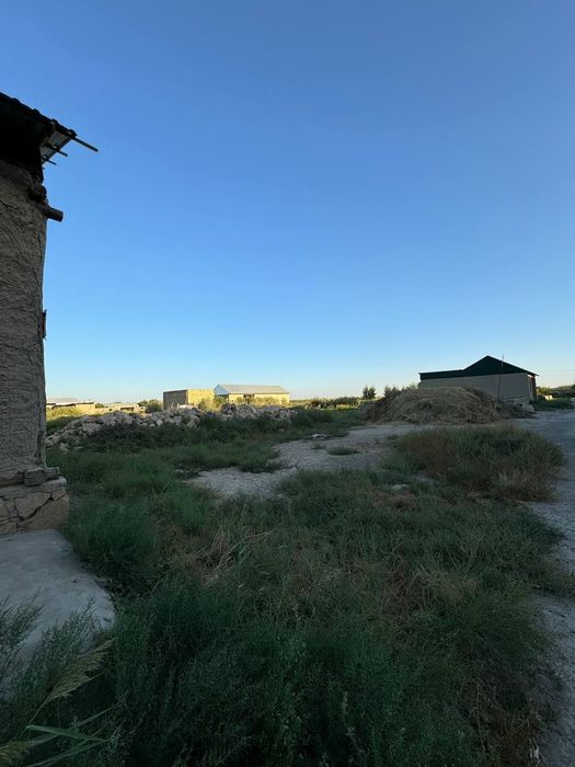 Участка сотилади