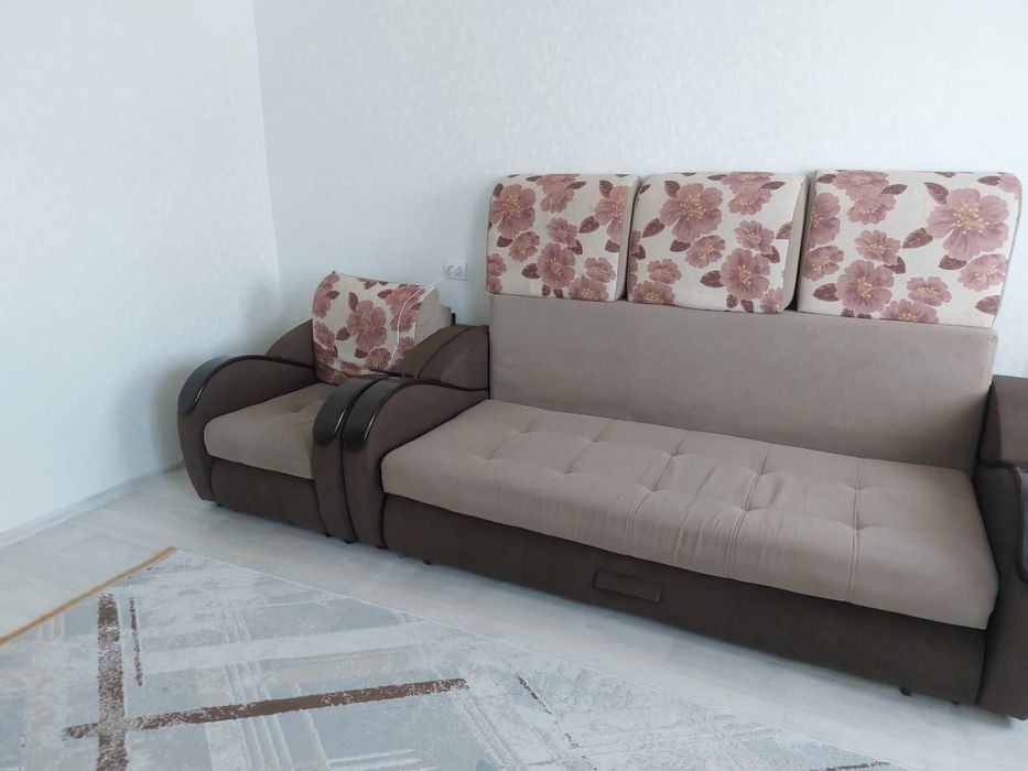 Продам диван и кресло