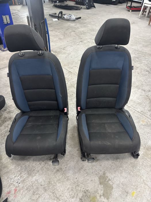 седалки и кори за vw golf6