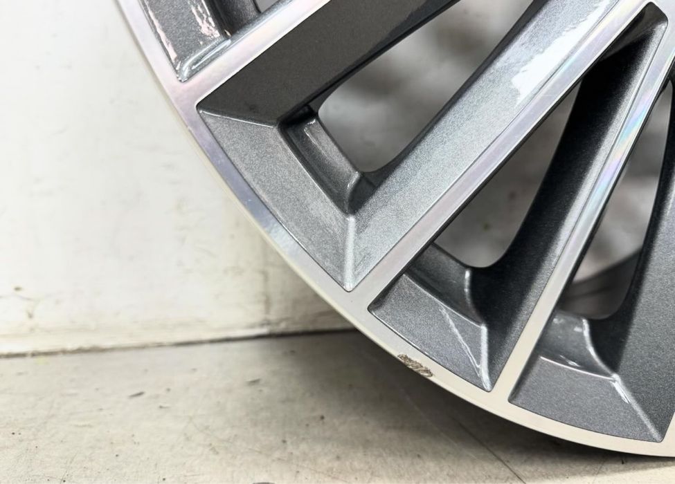 Ауди джанти 19 цола ( А3, Q3, RSQ3, S3. RS3 )