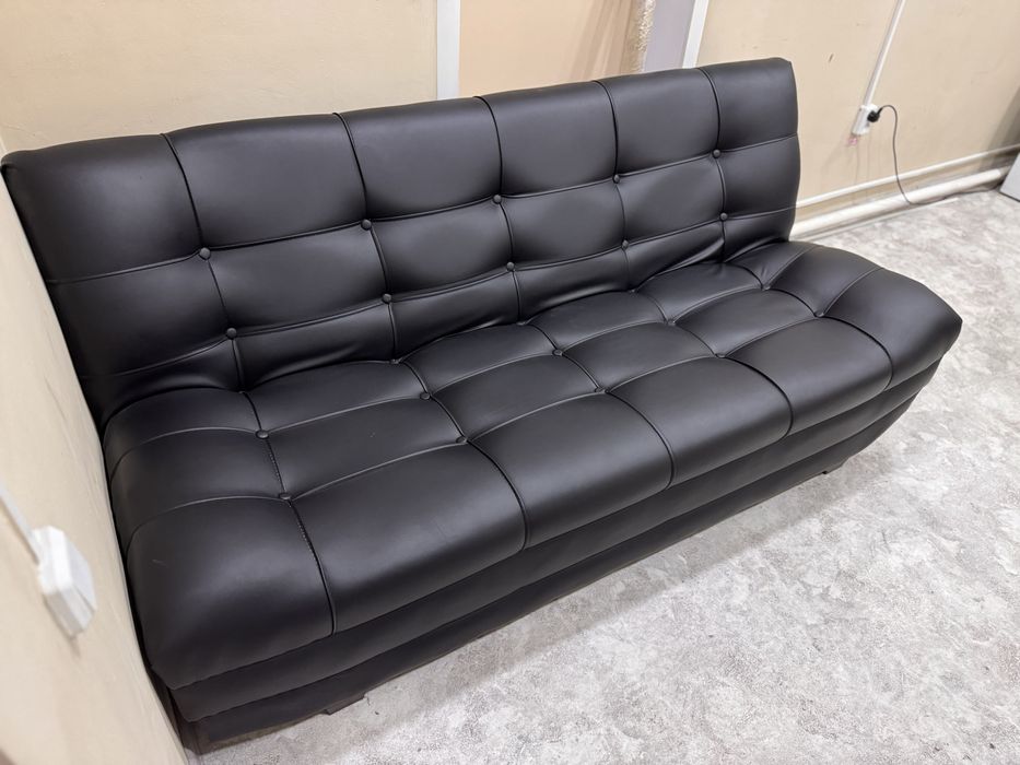 Продам диван в хорошем состоянии