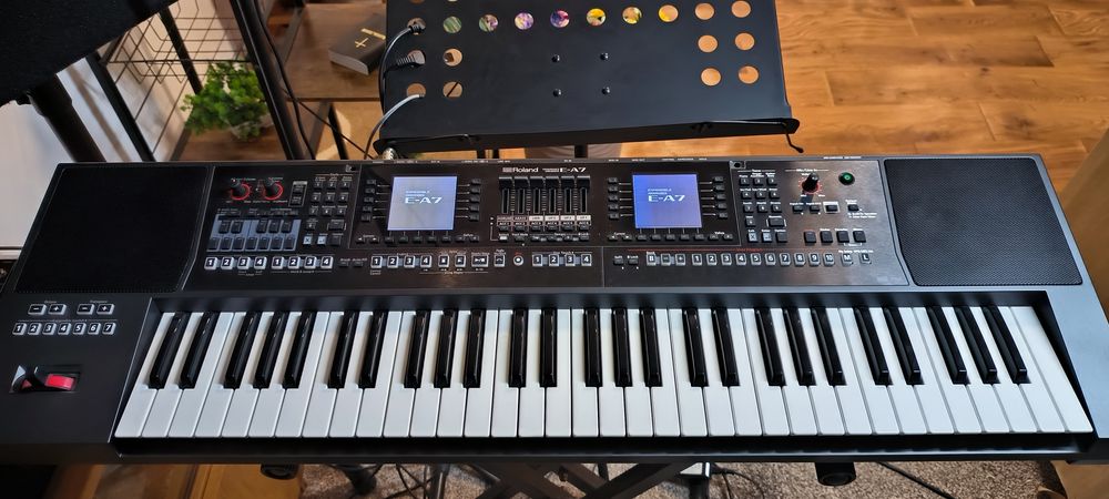 Професионален синтезатор Roland EA 7